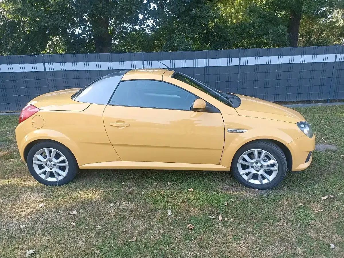 Gebraucht Opel Tigra 125 PS (91 kW) 2005 Cabrio