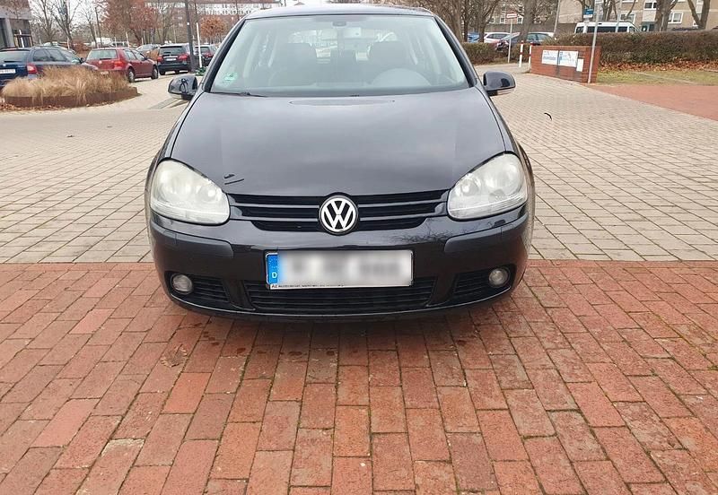 Gebraucht VW Golf V 105 PS (77 kW) 2005 Schwarz Kleinwagen