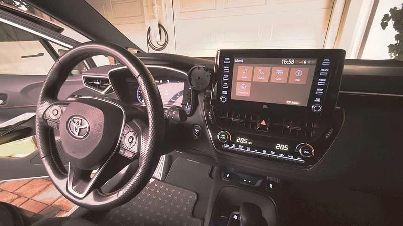 Gebraucht Toyota Corolla Sport 179 PS (131 kW) 2020 Weiß Kombi