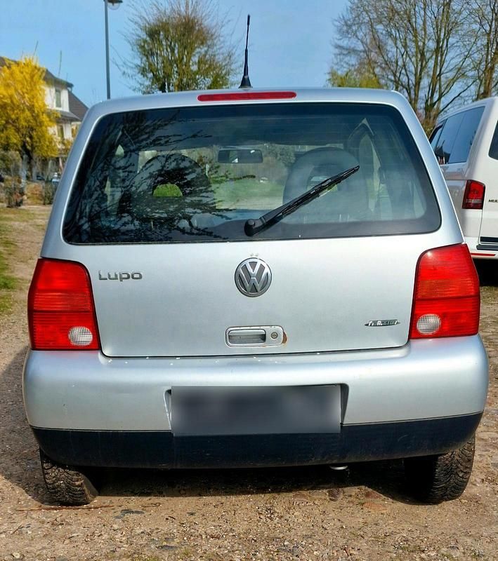 Używany VW Lupo 50 KM (36 kW) 2003 Szary Hatchback