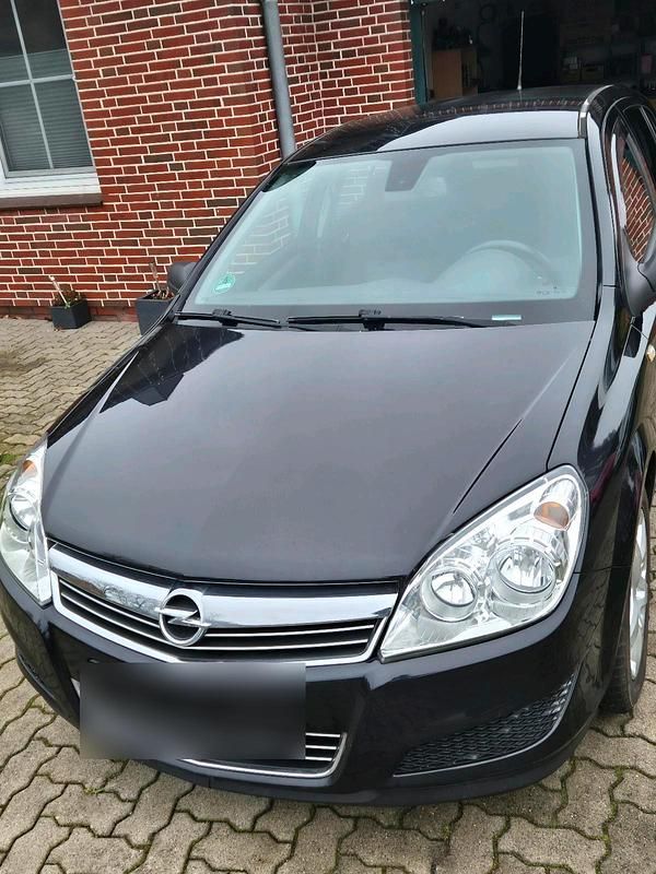 Gebraucht Opel Astra 90 PS (66 kW) 2008 Schwarz Limousine