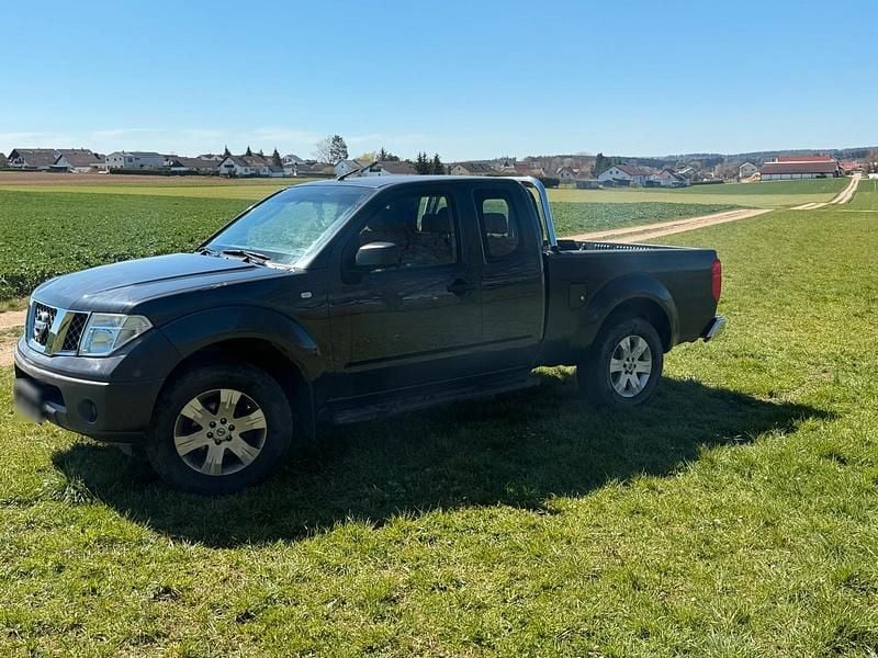 Gebraucht Nissan Navara 174 PS (127 kW) 2006 Andere farben Pickup