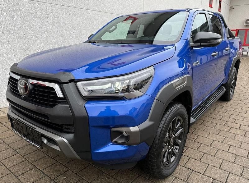 Blau Gebraucht 2024 Toyota HiLux Abholung | 49.490 € (Fairer Preis) - Bild 1/4