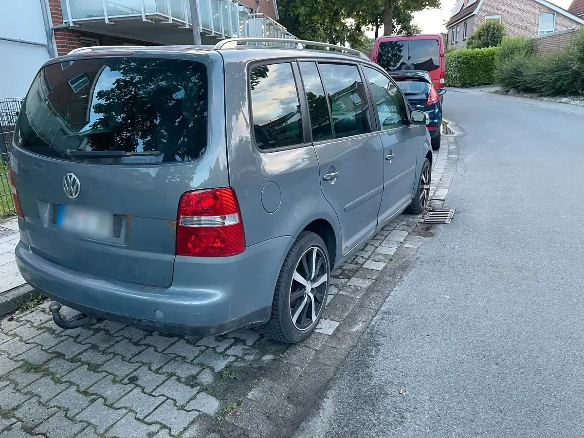 Gebraucht VW Touran 140 PS (102 kW) 2004 Grau Van / Kleinbus
