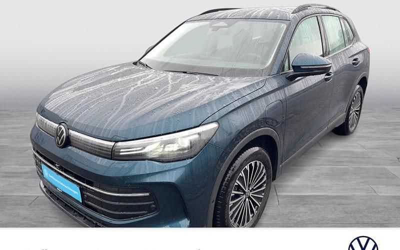 Gebraucht VW Tiguan Life 204 PS (150 kW) 2025 Blau SUV
