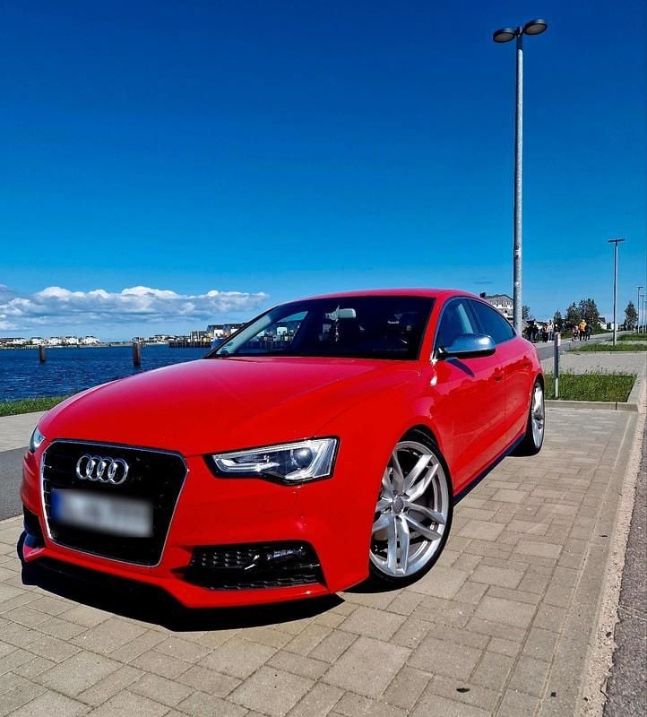 Rot Gebraucht 2016 Audi A5 Sportback S-Line Limousine | 14.700 € (Superpreis) - Bild 1/4