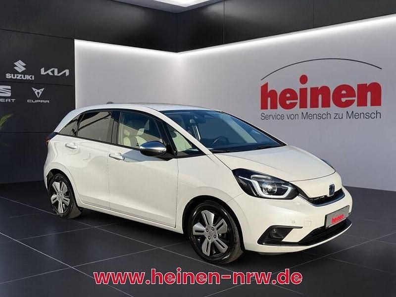 Gebraucht Honda Jazz Executive 109 PS (80 kW) 2021 Weiß Kleinwagen