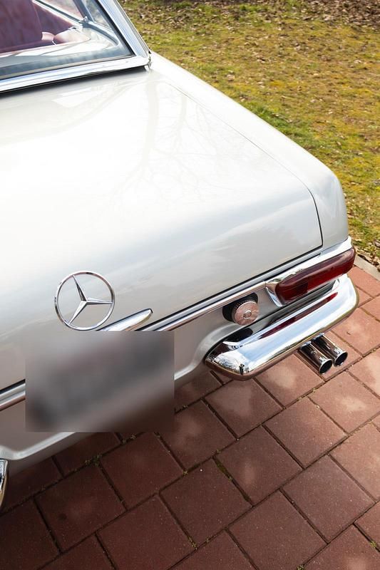 Gebraucht Mercedes W113 150 PS (110 kW) 1965 Silber Cabrio