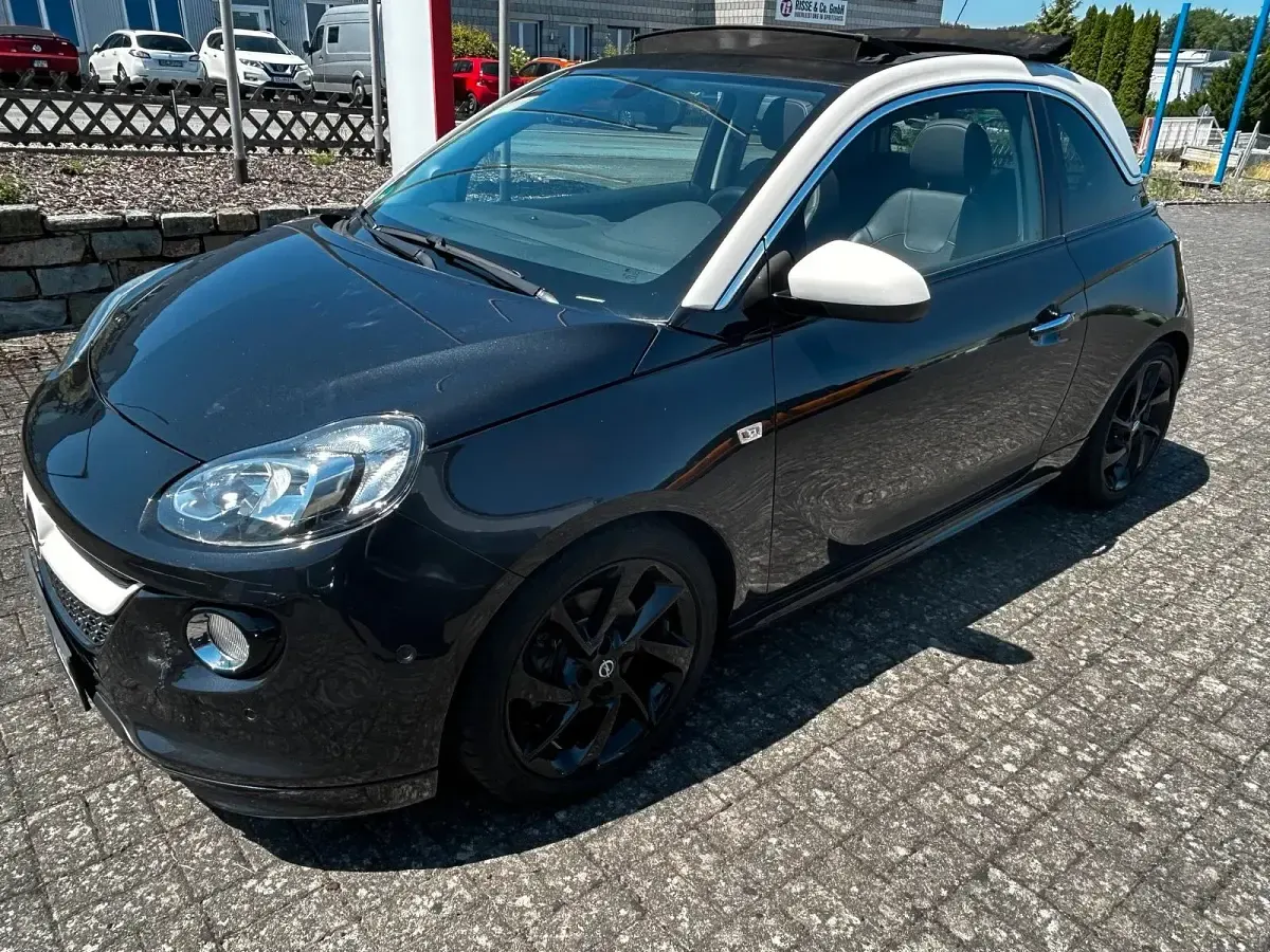 Gebraucht Opel Adam Open Air 116 PS (85 kW) 2016 Schwarz Kleinwagen