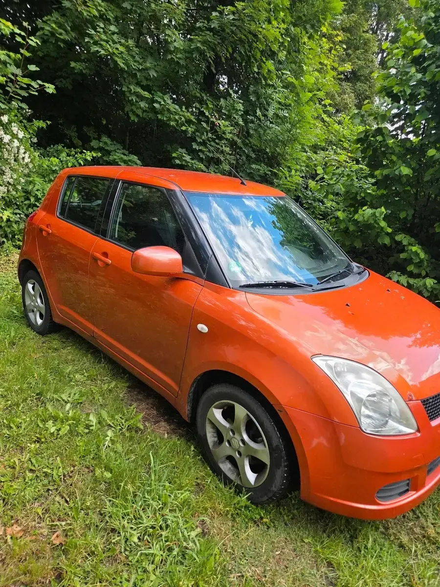 Gebraucht Suzuki Swift 92 PS (67 kW) 2006 Orange Kleinwagen