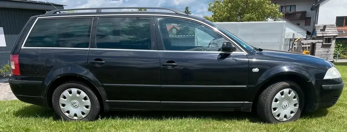 Gebraucht VW Passat 115 PS (84 kW) 2003 Schwarz Kombi