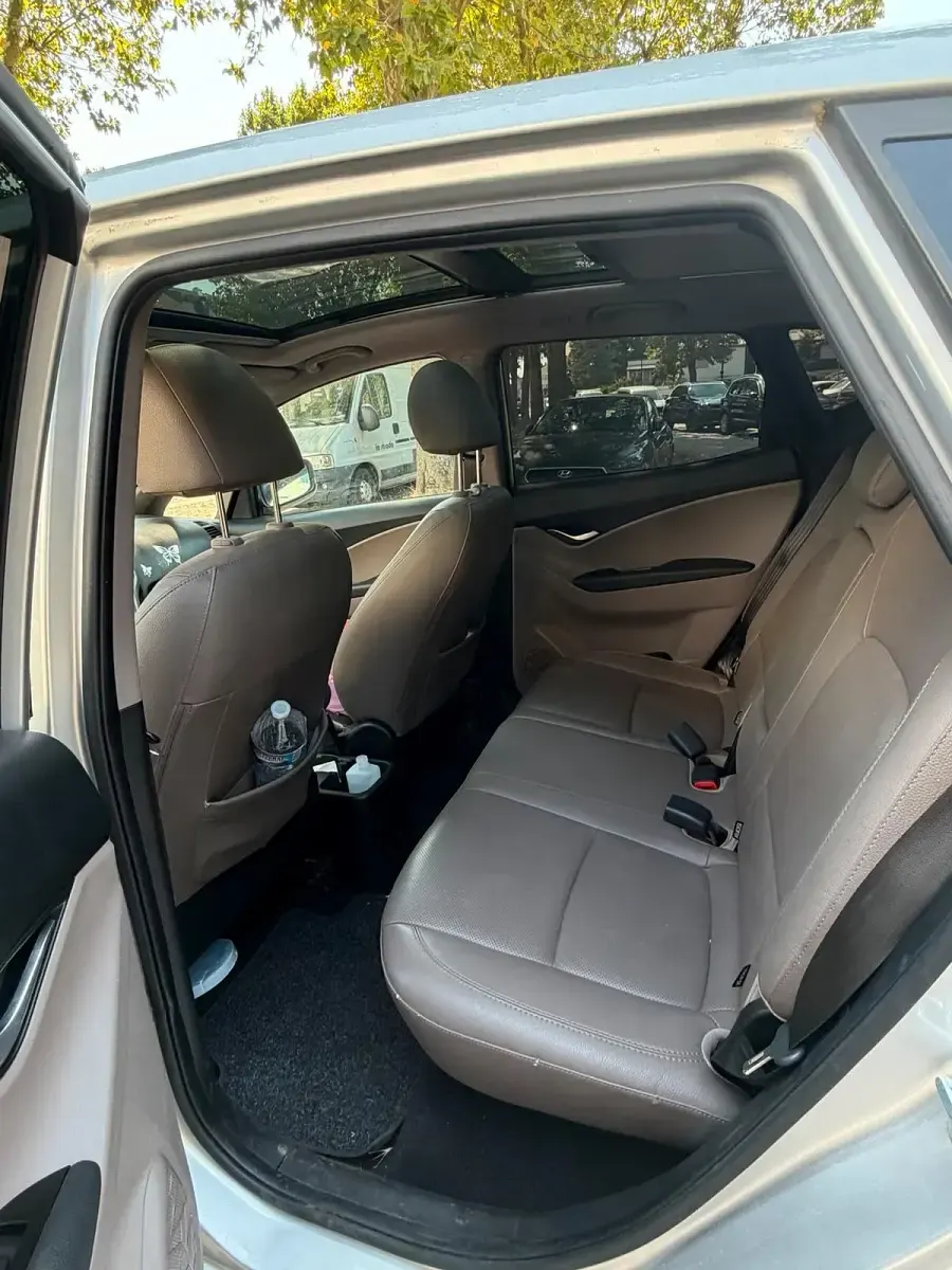 Gebraucht Hyundai ix20 120 PS (88 kW) 2013 Grau Kleinwagen