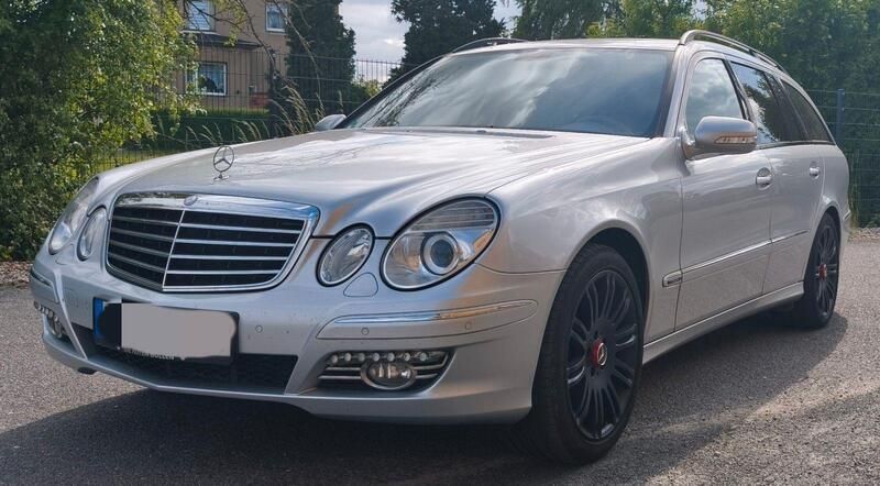Silber Gebraucht 2009 Mercedes E200 Avantgarde Kombi | 7.799 € (Guter Preis) - Bild 1/4