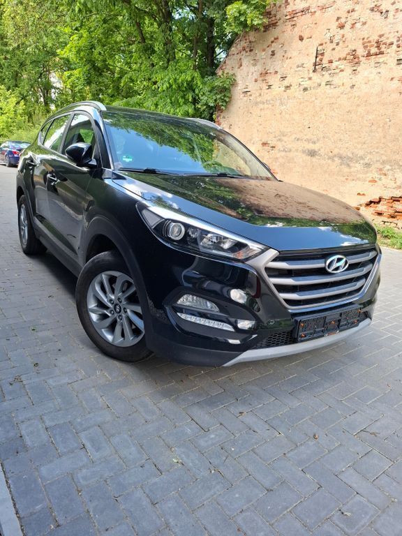 Gebraucht Hyundai Tucson 141 PS (103 kW) 2017 Schwarz SUV
