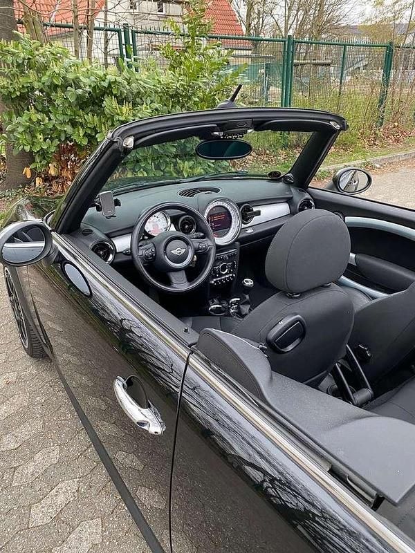 Usata Mini Cooper Cabriolet 122 CV (89 kW) 2013 Nero Cabrio