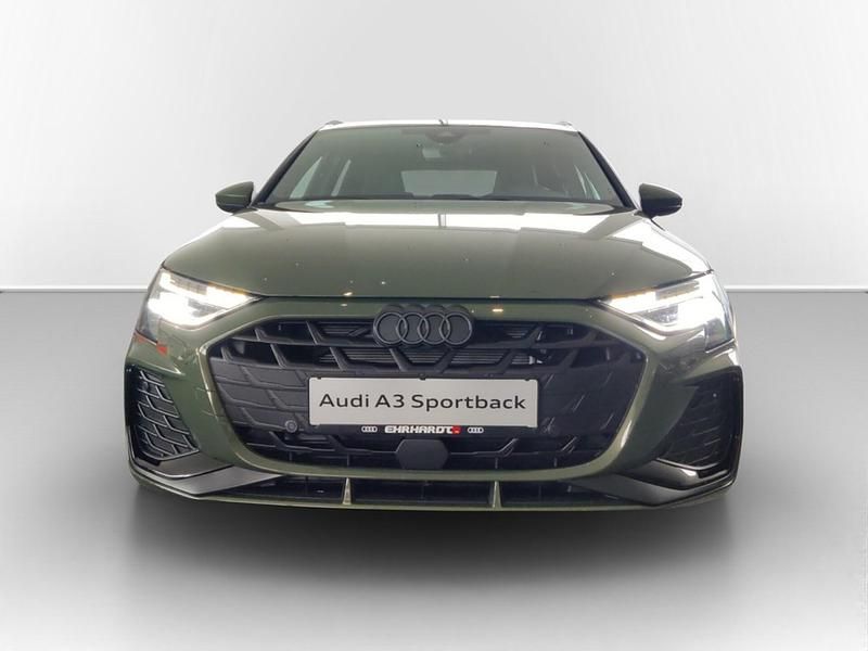Gebraucht Audi A3 S-Line 150 PS (110 kW) 2025 Distriktgrün metallic Limousine