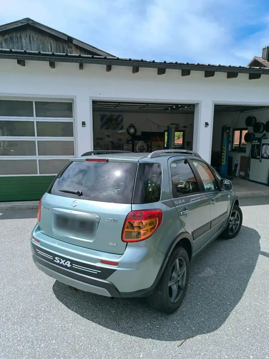 Gebraucht Suzuki SX4 Limited 135 PS (99 kW) 2010 Grün SUV