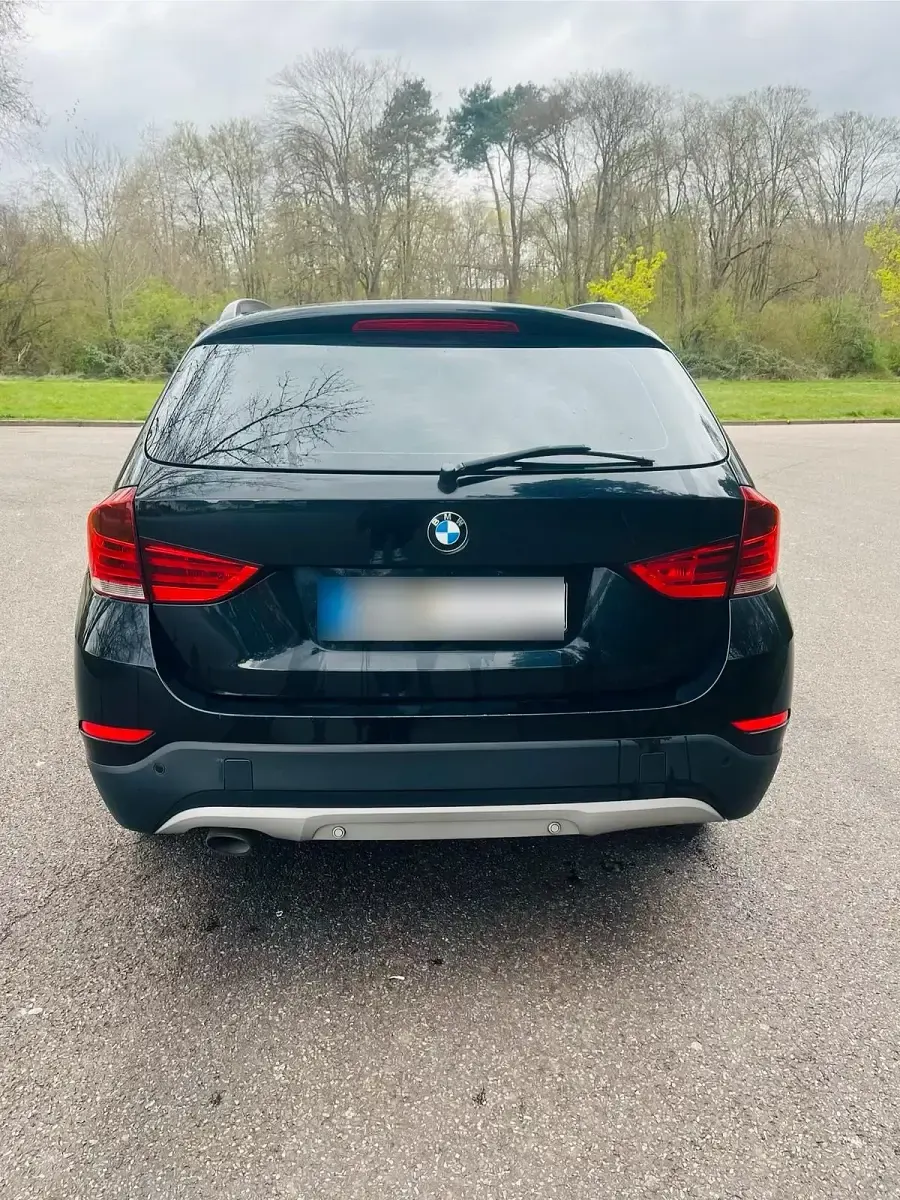 Gebraucht BMW X1 143 PS (105 kW) 2013 Schwarz SUV