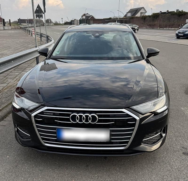 Gebraucht Audi A6 Comfort 204 PS (150 kW) 2022 Schwarz Kombi