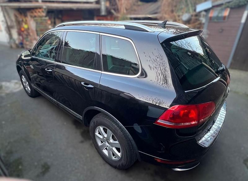 Gebraucht VW Touareg 239 PS (175 kW) 2011 Schwarz SUV