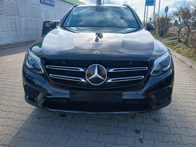 Gebraucht Mercedes GLC350 AMG 258 PS (189 kW) 2019 Schwarz SUV