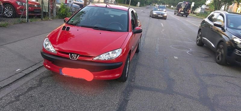 Gebraucht Peugeot 207 74 PS (54 kW) 2006 Rot Kleinwagen