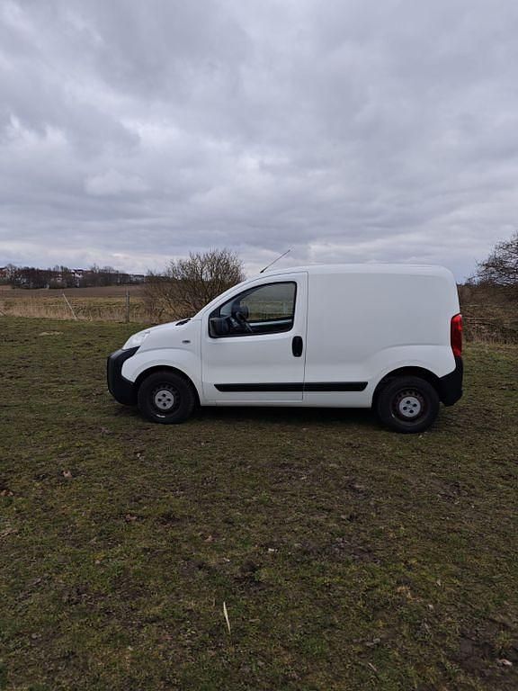 Gebraucht Peugeot Bipper 75 PS (55 kW) 2014 Van / Kleinbus