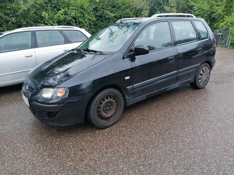 Schwarz Gebraucht 2005 Mitsubishi Space Star Invite Kombi | 799 € (Superpreis) - Bild 1/4