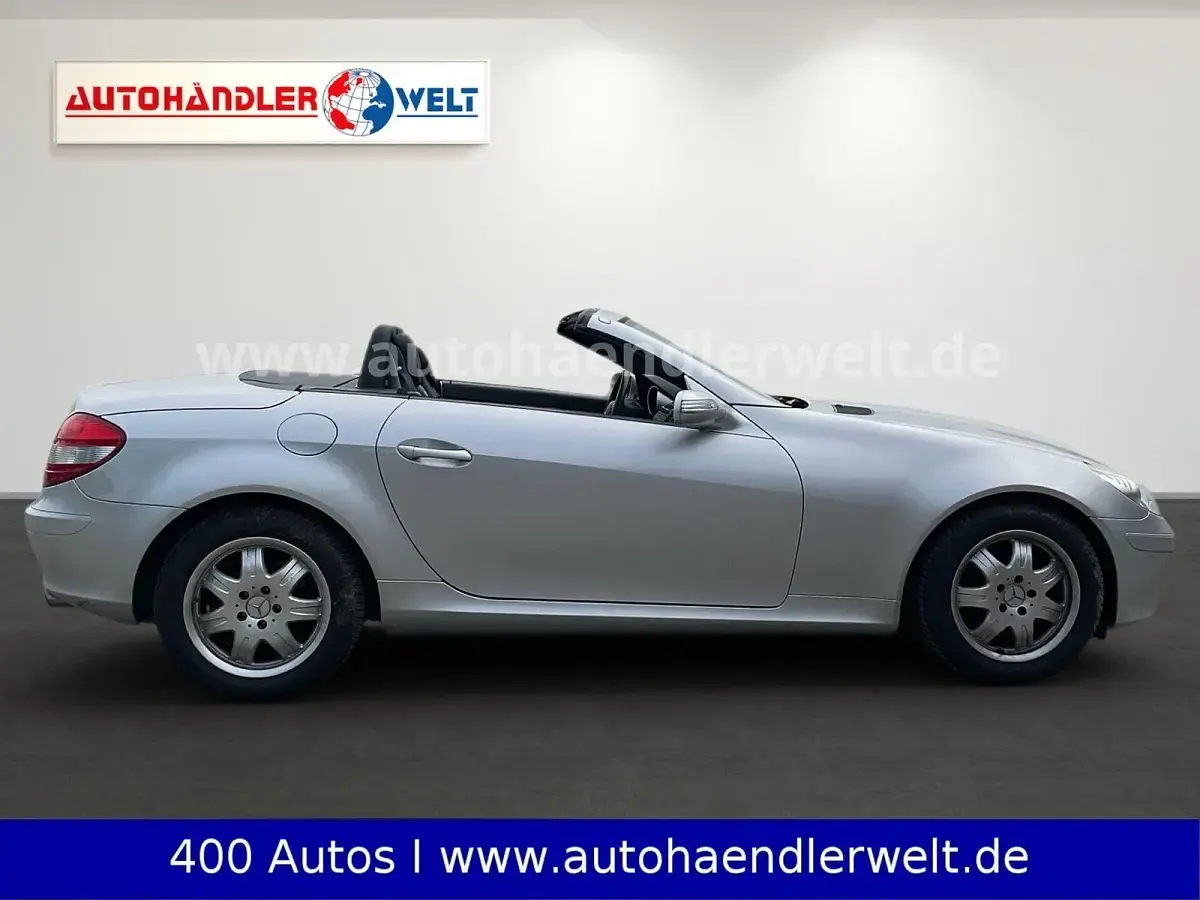 Second-hand Mercedes SLK200 163 CP (119 kW) 2007 Argintiu Cabrio