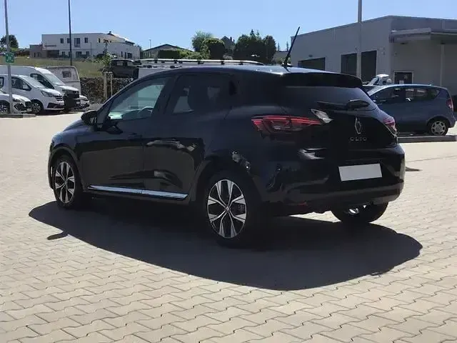 Gebraucht Renault Clio V Evolution 67 PS (49 kW) 2023 Schwarz Limousine