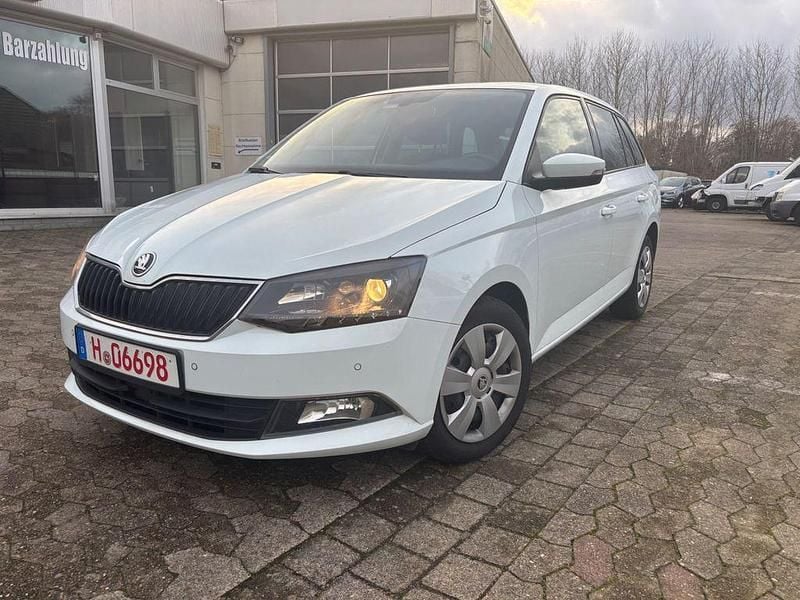 Bila laser/laser white Gebraucht 2017 Skoda Fabia Ambition Kombi | 8.990 € (Guter Preis) - Bild 1/4