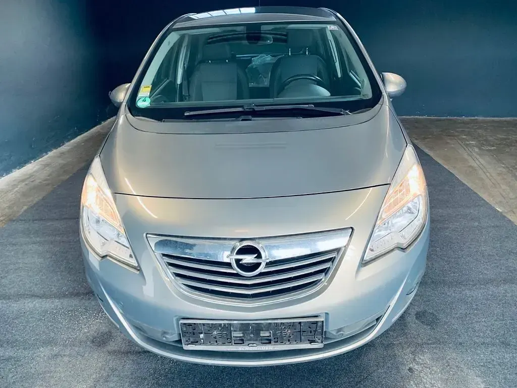 Usata Opel Meriva Innovation 95 CV (69 kW) 2011 Grigio Monovolume