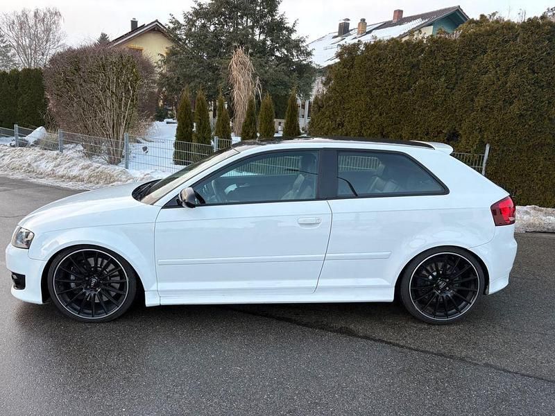 Gebraucht Audi S3 Comfort 265 PS (194 kW) 2007 Weiß Limousine