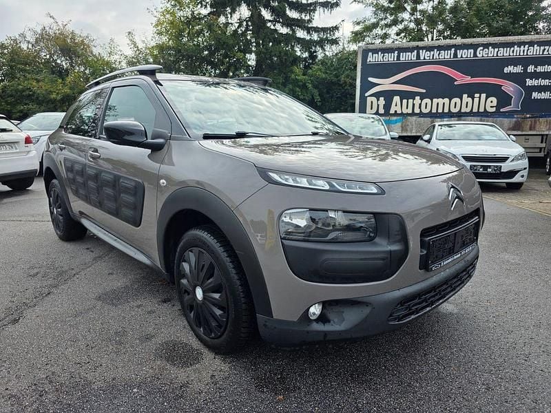 Braun Gebraucht 2015 Citroën C4 Cactus Feel Kleinwagen | 5.990 € (Guter Preis) - Bild 1/4
