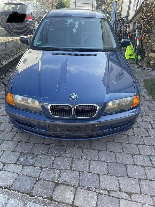 Blau Gebraucht 2000 BMW 318 Limousine | 1.000 € (Superpreis) - Bild 1/4