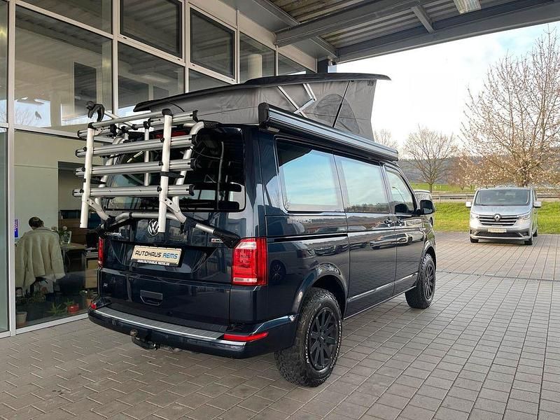 Gebraucht VW California Beach 150 PS (110 kW) 2019 Blau Van