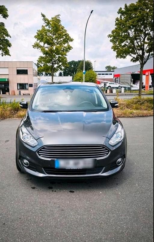 Gebraucht Ford S-MAX Titanium 160 PS (117 kW) 2016 Van / Kleinbus