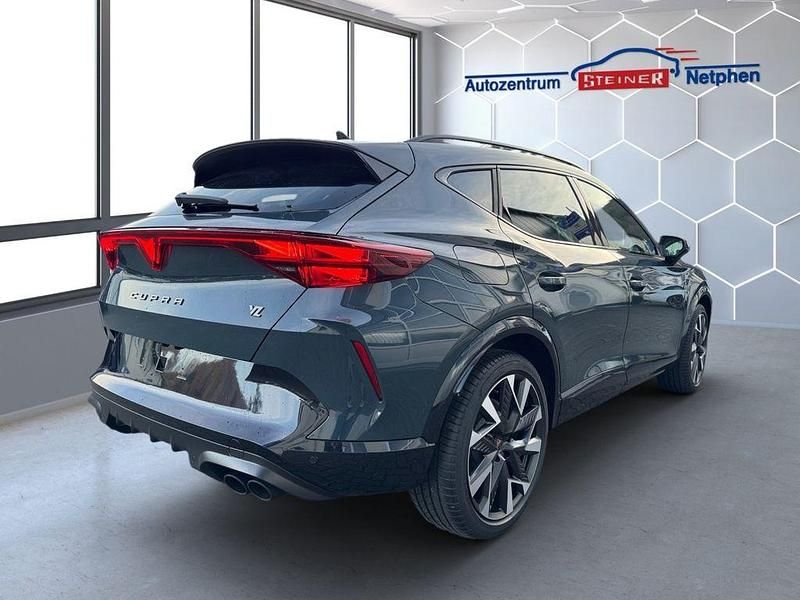 Neu Cupra Formentor VZ 333 PS (244 kW) 2025 Blau SUV