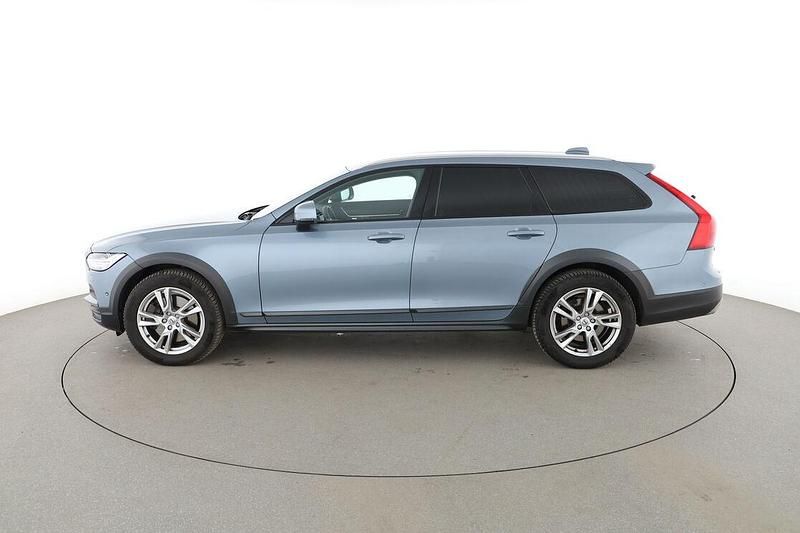 Second-hand Volvo V90 CC 235 CP (172 kW) 2017 Albastru Break