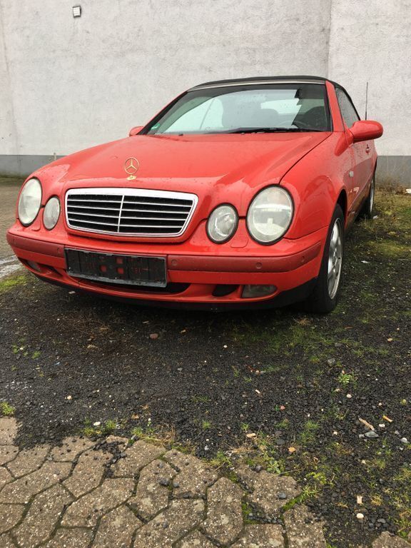 Rot Gebraucht 1998 Mercedes CLK230 Avantgarde Cabrio | 3.900 € (Fairer Preis) - Bild 1/4