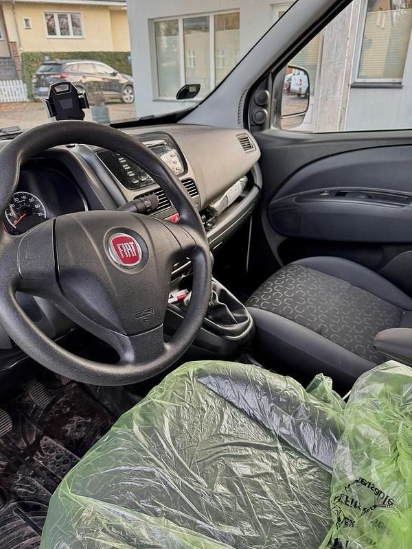 Gebraucht Fiat Doblò 101 PS (74 kW) 2015 Weiß Van / Kleinbus