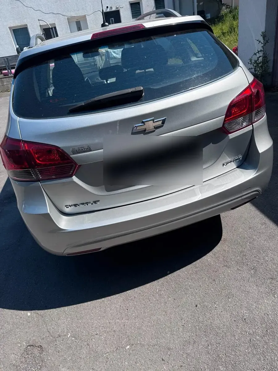 Gebraucht Chevrolet Cruze 124 PS (91 kW) 2013 Silber Limousine
