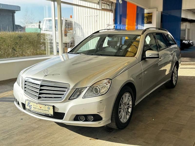 Gebraucht Mercedes E200 184 PS (135 kW) 2010 Silber Limousine