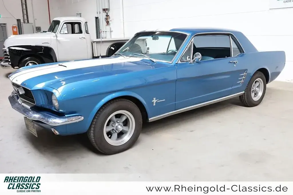 Gebraucht Ford V8 230 PS (169 kW) 1966 Blau Coupé