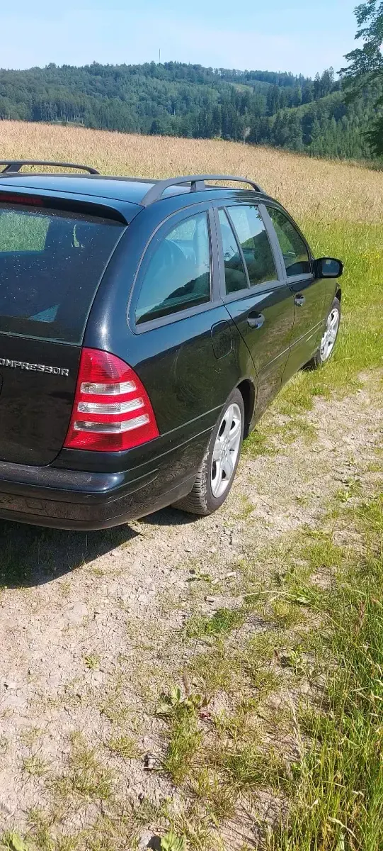 Gebraucht Mercedes C180 143 PS (105 kW) 2004 Schwarz Kombi