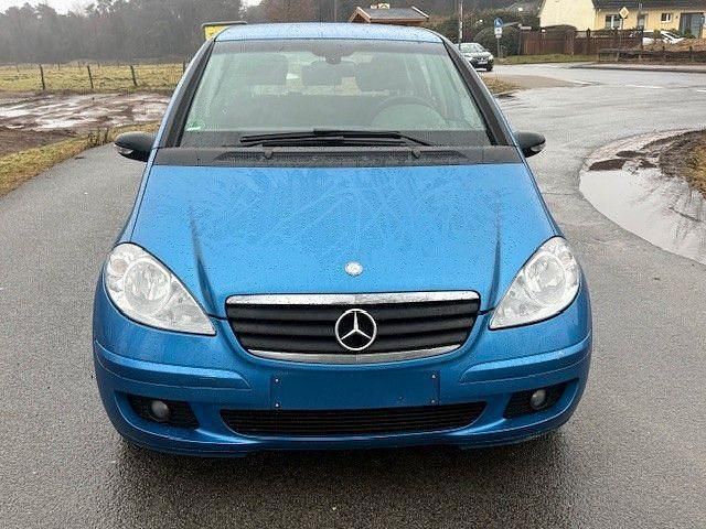 Gebraucht Mercedes A150 95 PS (69 kW) 2008 Blau Kleinwagen