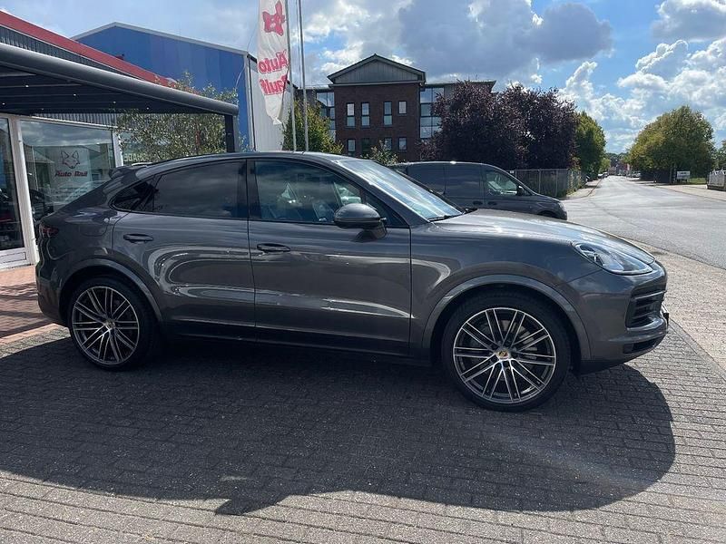 Gebraucht Porsche Cayenne 441 PS (324 kW) 2020 Grau SUV