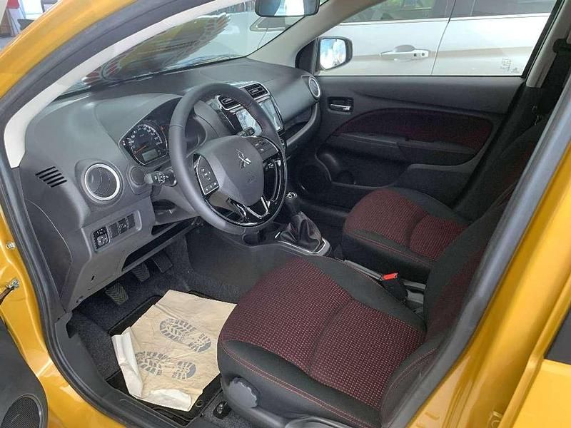 Neu Mitsubishi Space Star Select+ 71 PS (52 kW) 2025 Citringelb/pianoschwarz Limousine