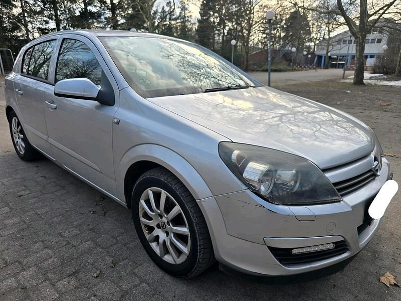 Gebraucht Opel Astra 90 PS (66 kW) 2004 Silber Limousine