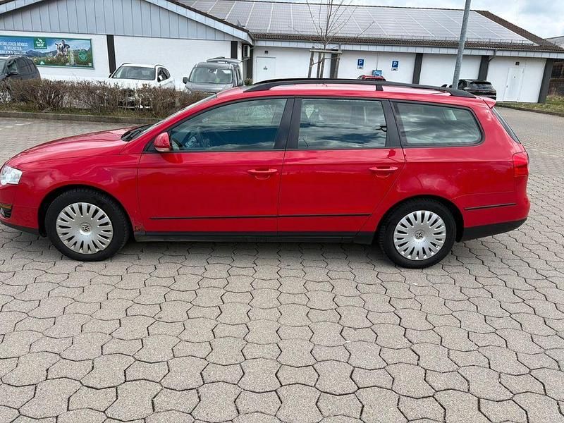 Gebraucht VW Passat 140 PS (102 kW) 2010 Rot Kombi
